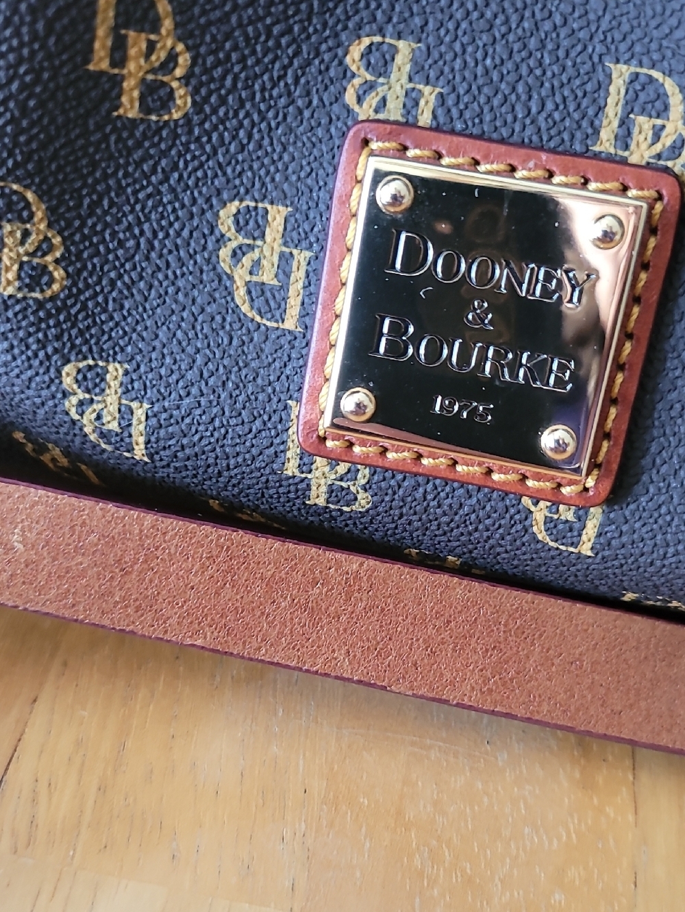 Dooney & Bourke Gretta Brenna Satchel Purse Handbag - Picture 4 of 14